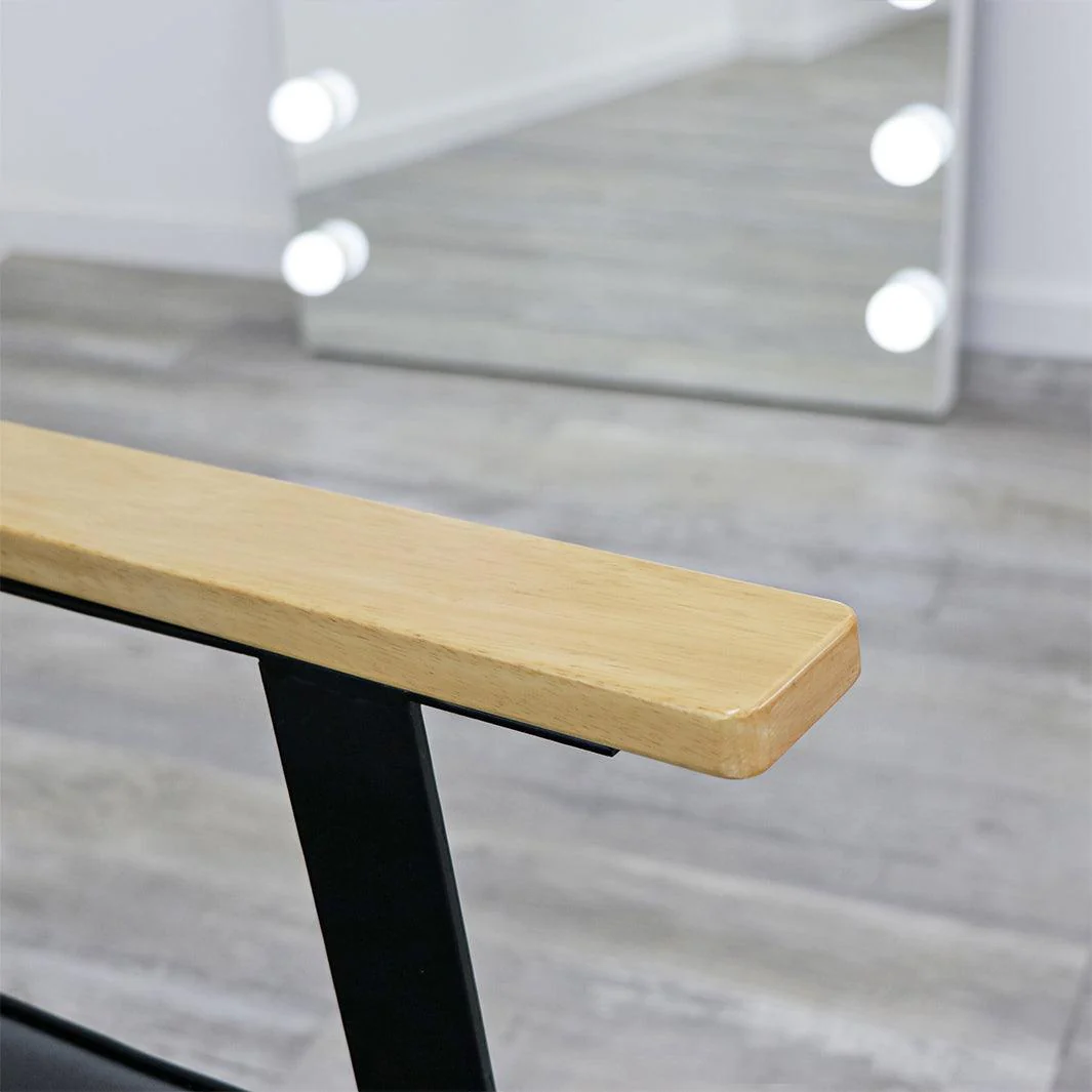 Hazel Salon Chair - Image 9
