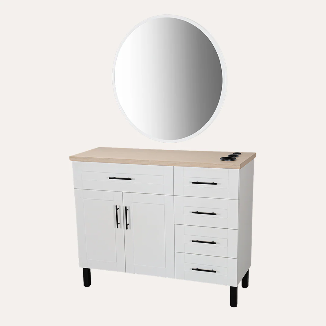 Midtown Styling Station - Image 33