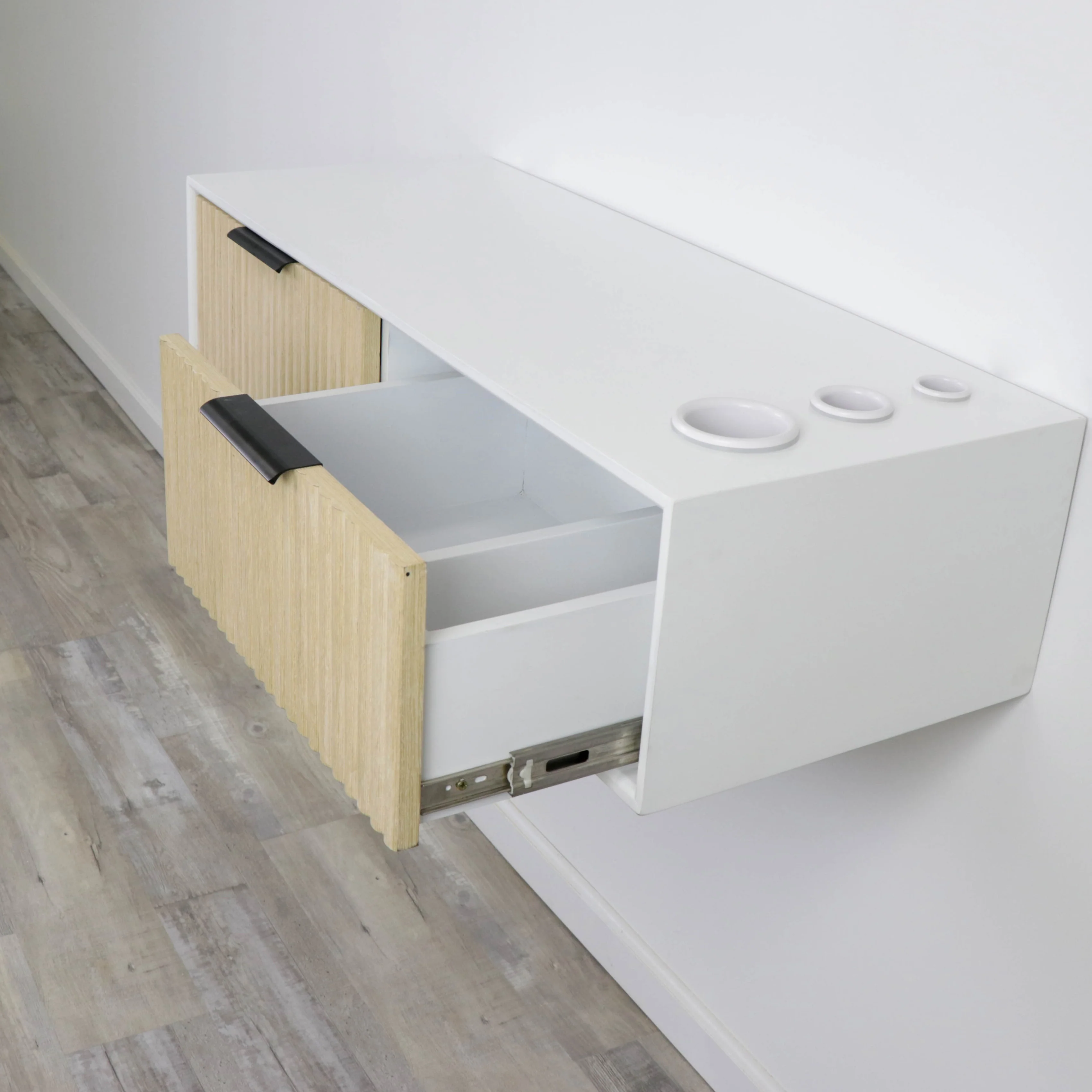 Nouveau Tambour Wall Mounted Station - Image 45