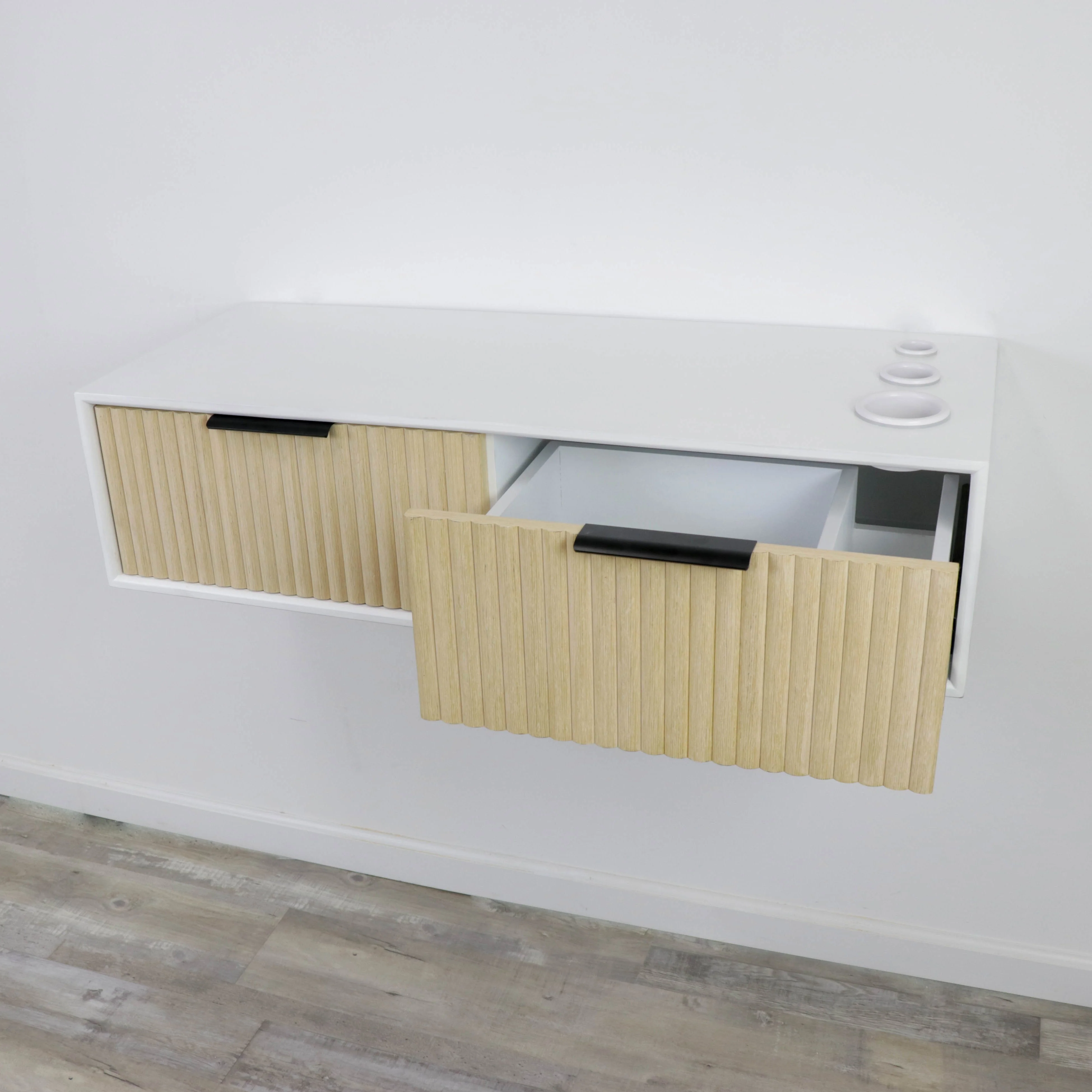 Nouveau Tambour Wall Mounted Station - Image 49