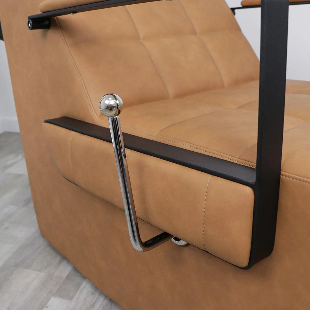 Savannah Shampoo Bowl and Chair - Image 30