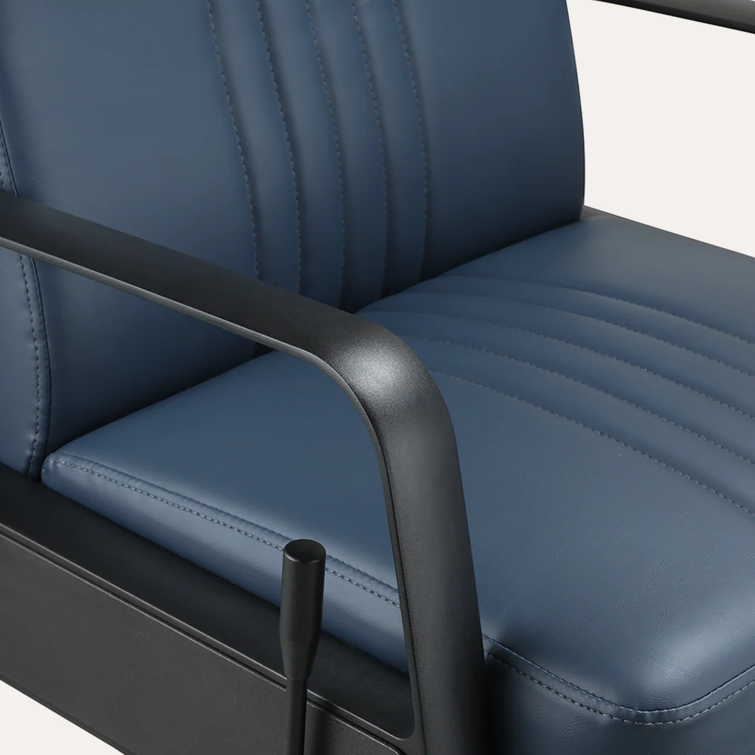 Titan Barber Chair - Image 9